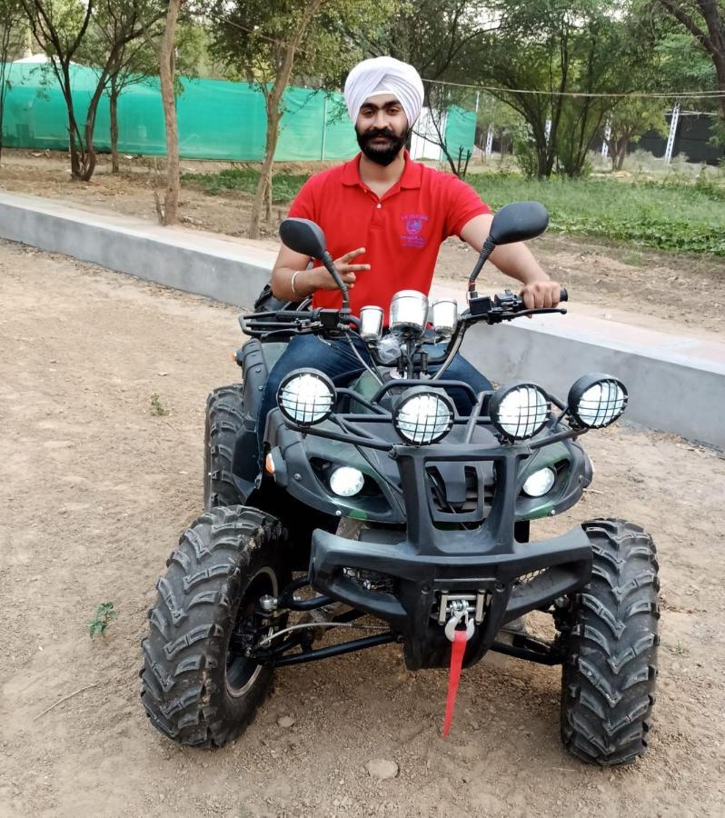 Haritma Resort Delhi  Eksteriør bilde